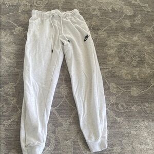 Nike Womens Xs Light Gray Sweatpants